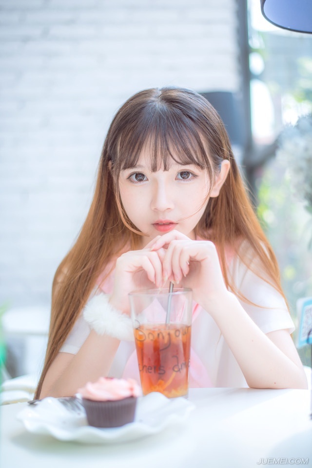 懒惰也是天生的，勤奋需自己努力，一放松就懒了。